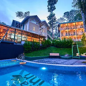 Areva Plantation With Pool By Voye Homes India