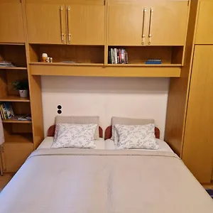 M - Downtown Apartment