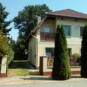 eva-vendeghaz-guesthouse.hotels-hajduszoboszlo-hungary.com/