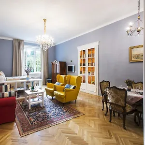 Engel Budapesta